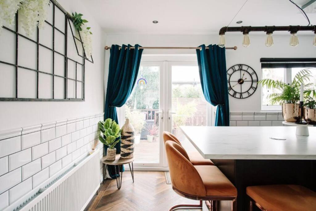 Modern & Stylish Home In The Heart Of Belfast Exterior photo
